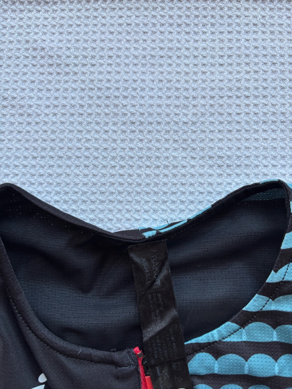 Bandit Running Women’s Ares Flex Zip Front Race Crop size XSmall - Picture 4 of 5